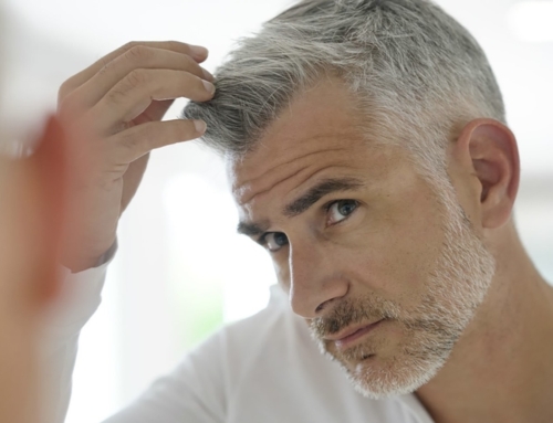 A lejohet lyerja e flokëve?